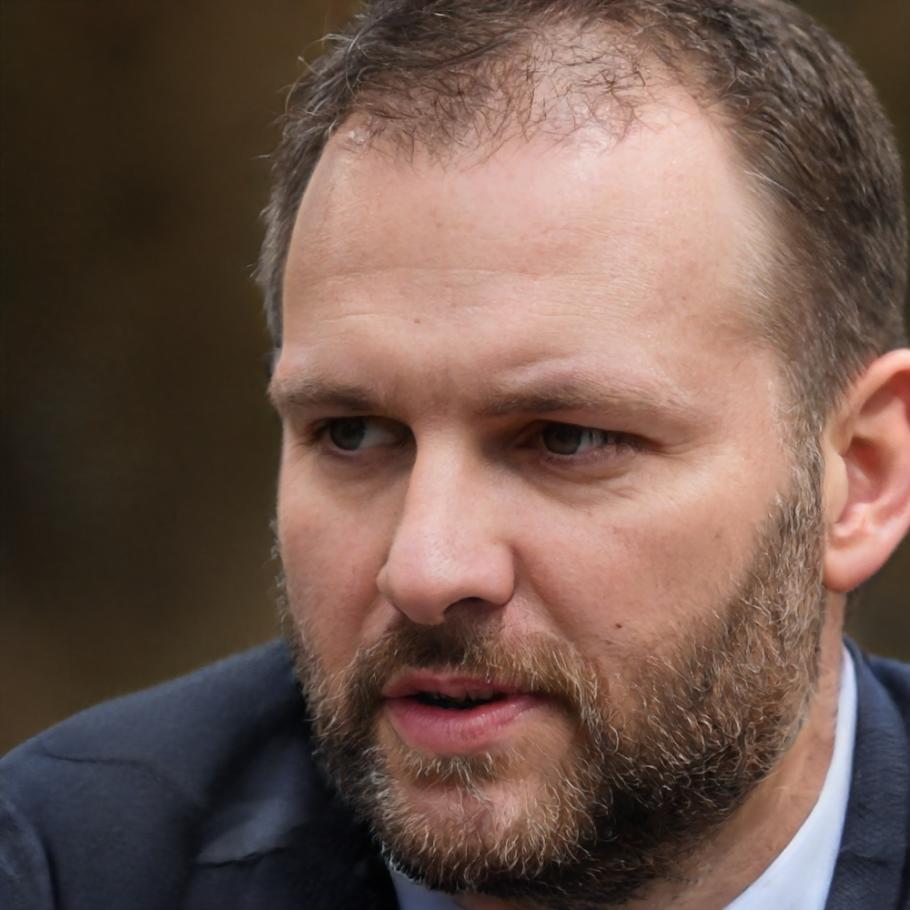 Артур Жумабеков, специалист по финансовой аналитике